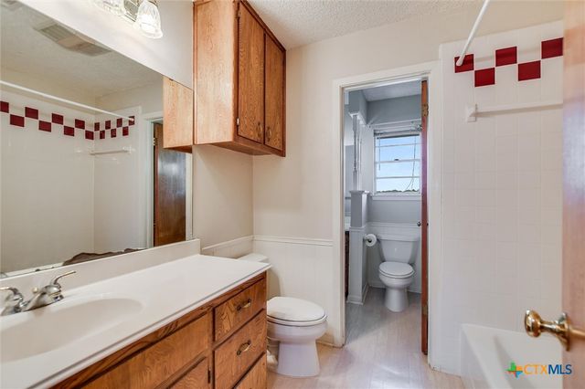 7 Brenda Lane, Round Rock, TX 78665