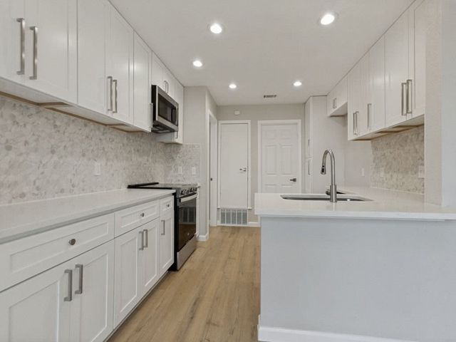 17910 Windflower Way 2302, Dallas, TX 75252