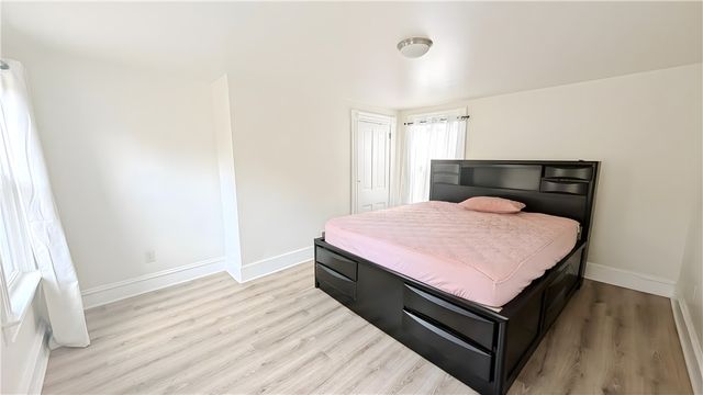 735 Boquet St, Mckees Rocks, PA 15136