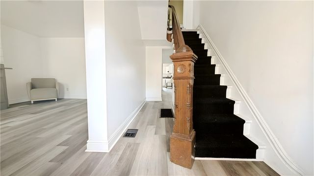 735 Boquet St, Mckees Rocks, PA 15136