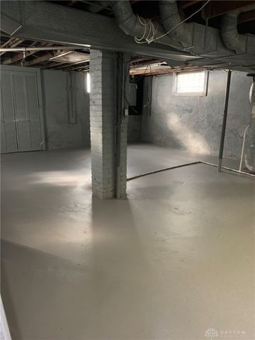 154 W Hudson Avenue, Dayton, OH 45405