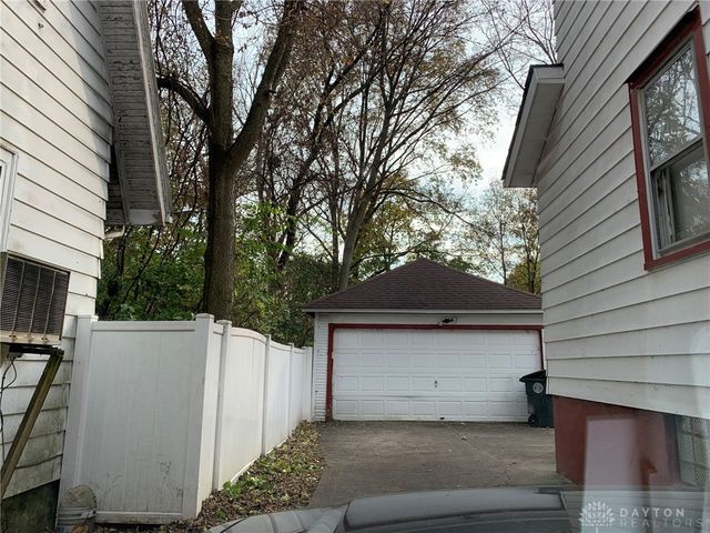 154 W Hudson Avenue, Dayton, OH 45405
