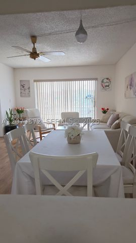 8000 N Sunrise Lakes Dr 309, Sunrise, FL 33322
