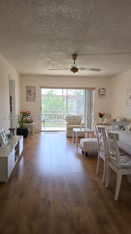 8000 N Sunrise Lakes Dr 309, Sunrise, FL 33322