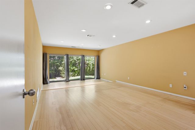 7211 Valley View Place, Dallas, TX 75240