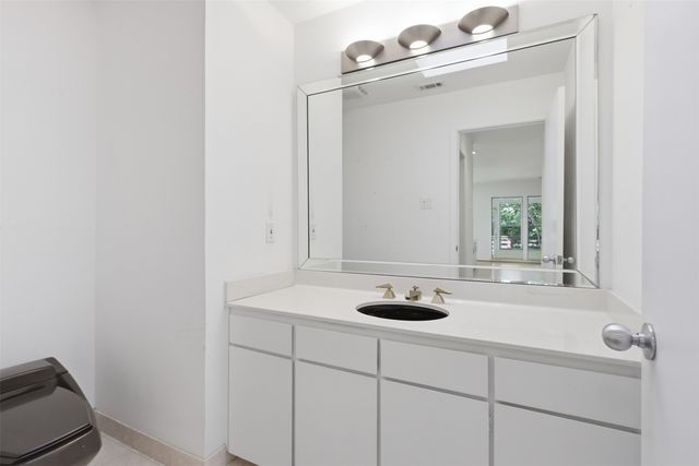 7211 Valley View Place, Dallas, TX 75240