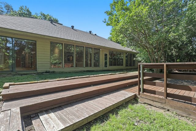 7211 Valley View Place, Dallas, TX 75240