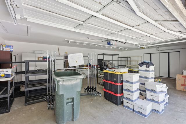 7211 Valley View Place, Dallas, TX 75240
