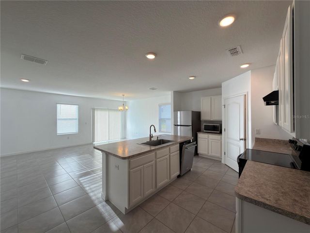 276 WILLOW BEND DRIVE, Davenport, FL 33897