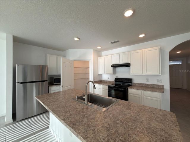 276 WILLOW BEND DRIVE, Davenport, FL 33897