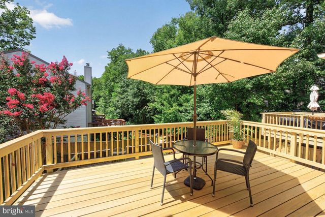 3926 COLLIS OAK CT, Fairfax, VA 22033