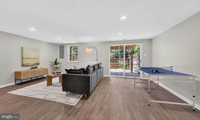 3926 COLLIS OAK CT, Fairfax, VA 22033
