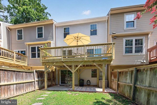 3926 COLLIS OAK CT, Fairfax, VA 22033