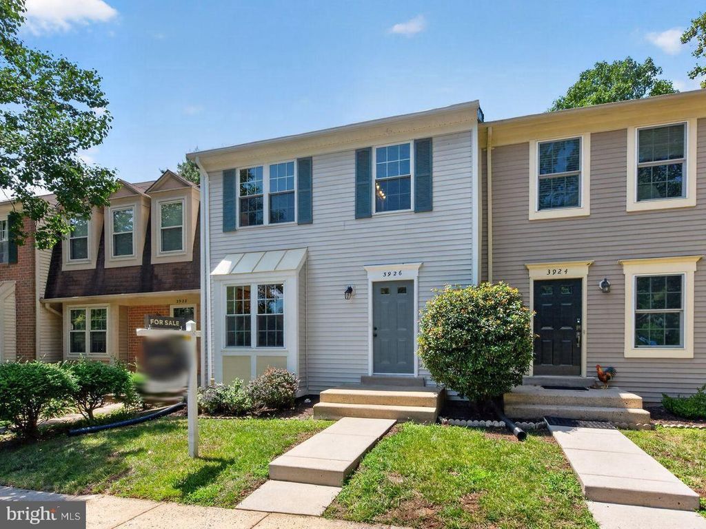 3926 COLLIS OAK CT, Fairfax, VA 22033