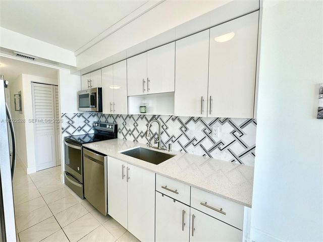 230 174th St 2316, Sunny Isles Beach, FL 33160