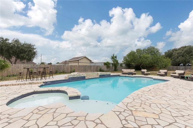 1902 Sundance Street, Palmhurst, TX 78573