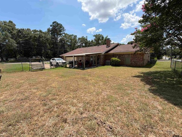 828 Willow Creek, Jacksonville, TX 75766