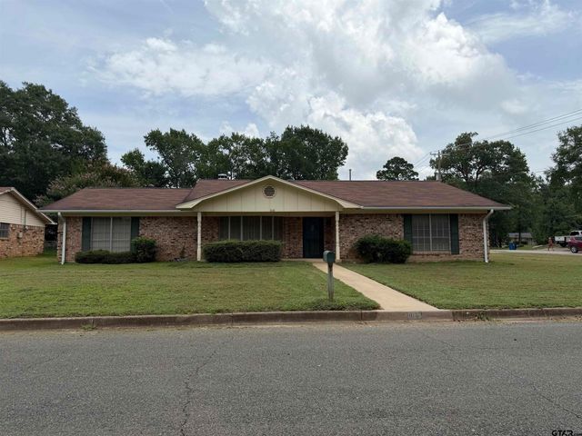 828 Willow Creek, Jacksonville, TX 75766