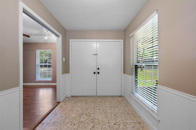 2407 Harrowden DR, Austin, TX 78727