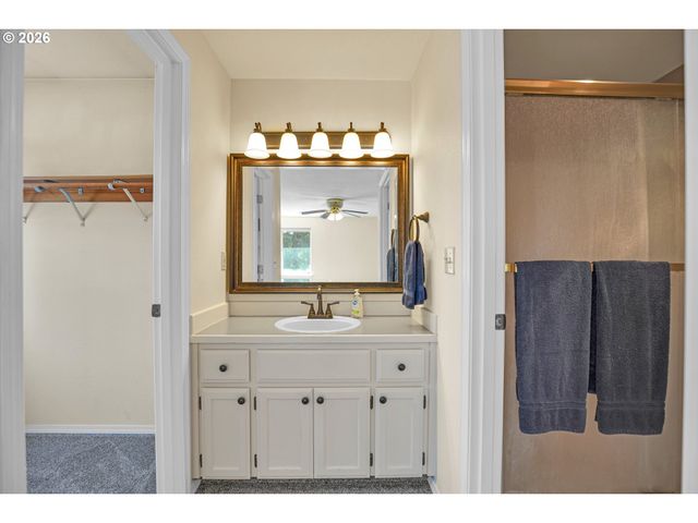 6517 Ne 88TH Ave, Vancouver, WA 98662