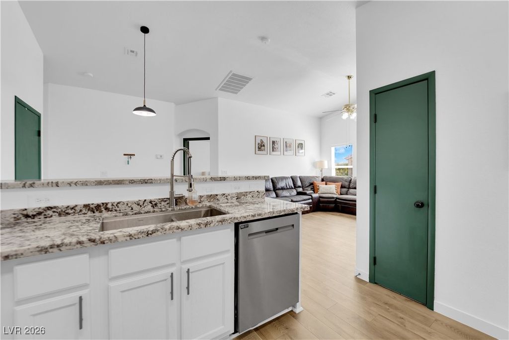 Image 15 of property listing at 5528 Stacked Chips Road 101, Las Vegas, NV 89122