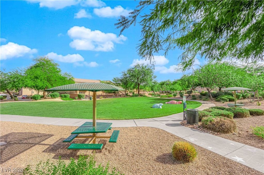 Image 2 of property listing at 5528 Stacked Chips Road 101, Las Vegas, NV 89122