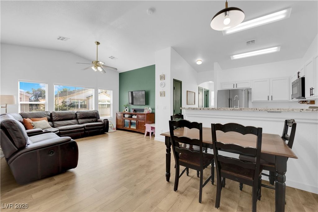 Image 7 of property listing at 5528 Stacked Chips Road 101, Las Vegas, NV 89122