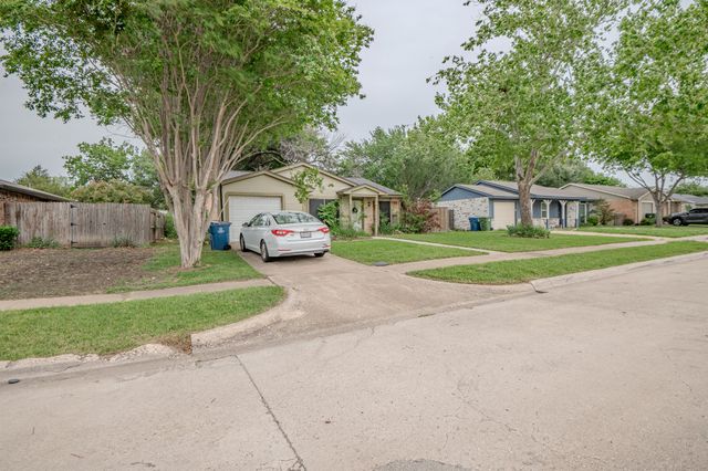 4220 Malone Avenue, The Colony, TX 75056