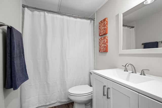 1050 Winterwood Drive, Lewisville, TX 75067