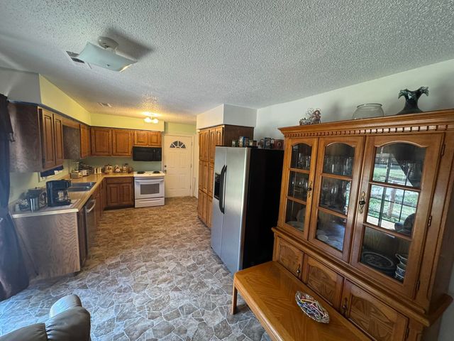 14 Barber Drive, Hardy, AR 72542