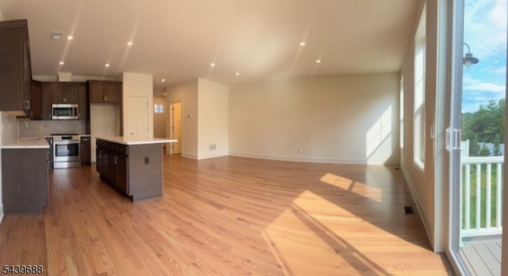 44 Mildred Gill Lane 44, Denville Twp., NJ 07834 — photo 5