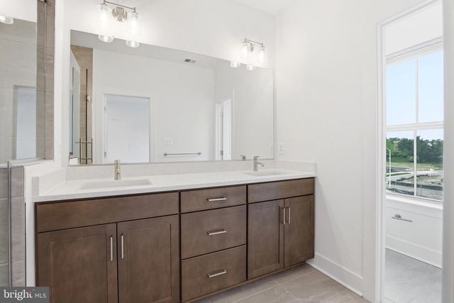 11105 MEDICAL CENTER DR, Rockville, MD 20850