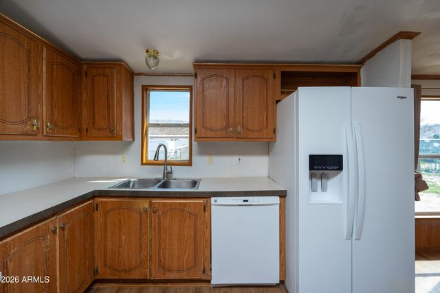 522 E Navajo Street, Huachuca City, AZ 85616