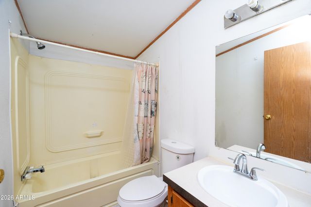 522 E Navajo Street, Huachuca City, AZ 85616