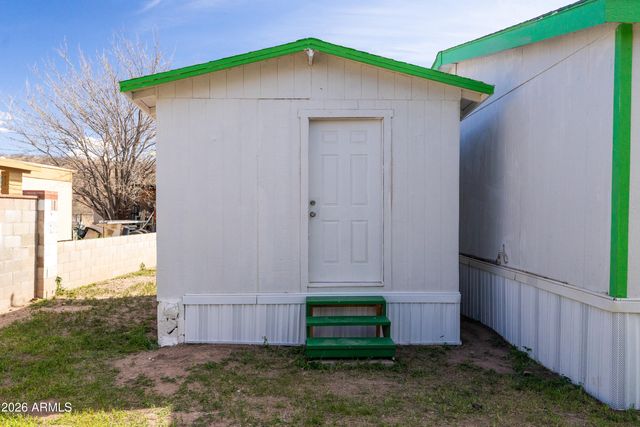 522 E Navajo Street, Huachuca City, AZ 85616