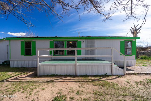 522 E Navajo Street, Huachuca City, AZ 85616
