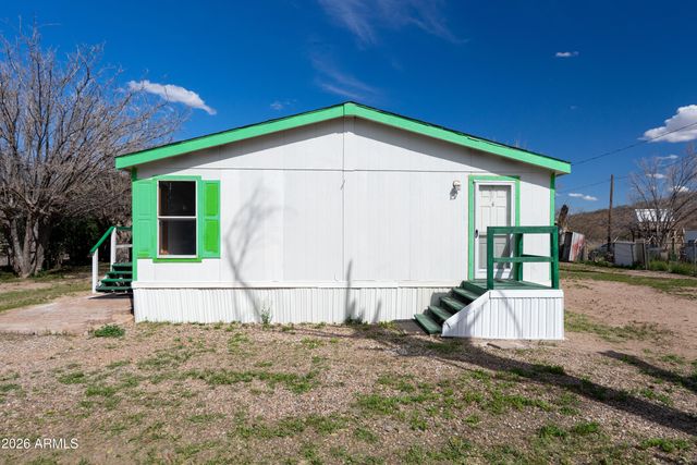 522 E Navajo Street, Huachuca City, AZ 85616