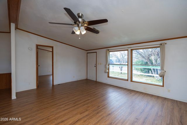 522 E Navajo Street, Huachuca City, AZ 85616