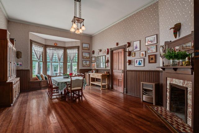 124 N Hamilton ST, Gonzales, TX 78629