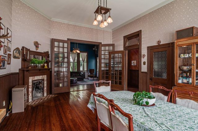 124 N Hamilton ST, Gonzales, TX 78629