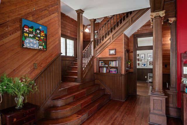 124 N Hamilton ST, Gonzales, TX 78629