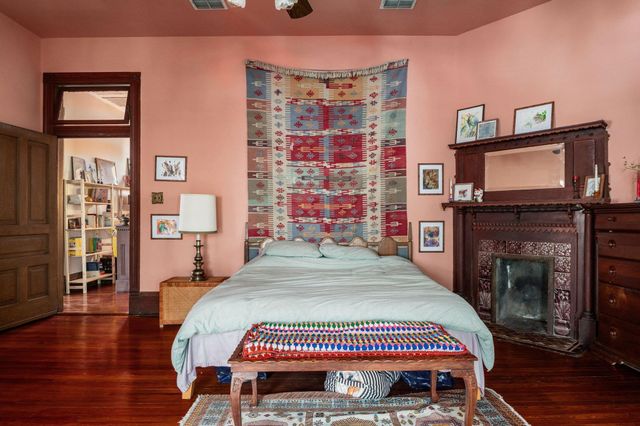 124 N Hamilton ST, Gonzales, TX 78629