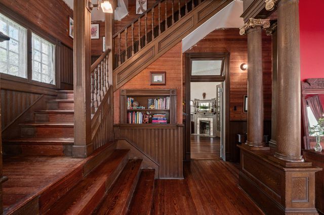 124 N Hamilton ST, Gonzales, TX 78629