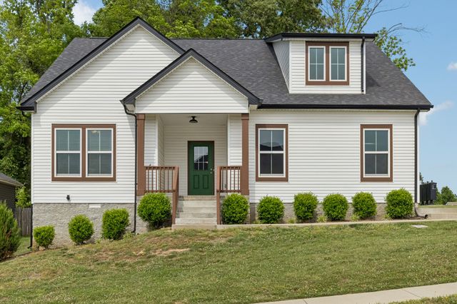 1050 Spicer Dr, Clarksville, TN 37042