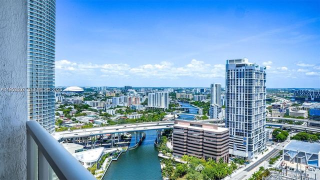 185 SW 7 th street 2911, Miami, FL 33130