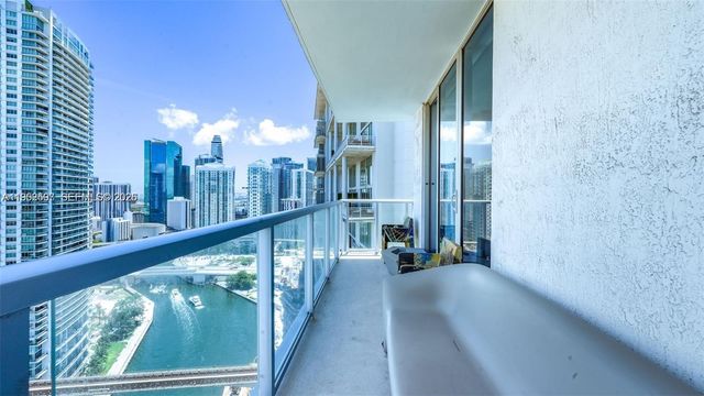 185 SW 7 th street 2911, Miami, FL 33130