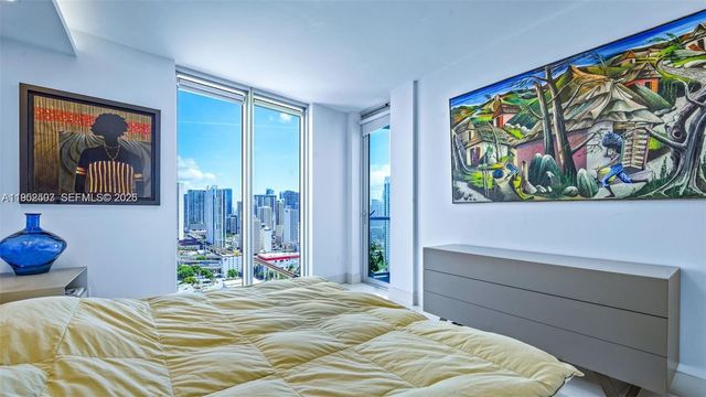 185 SW 7 th street 2911, Miami, FL 33130