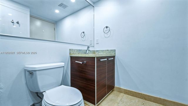 185 SW 7 th street 2911, Miami, FL 33130