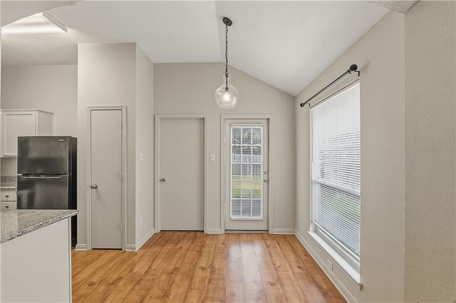 920 Crested Point Drive, College Station, TX 77845