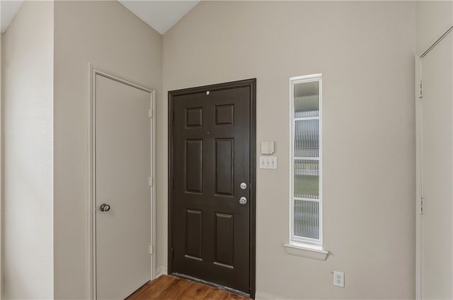 920 Crested Point Drive, College Station, TX 77845